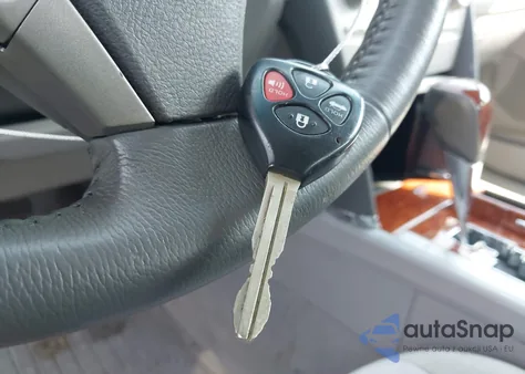 2010 Toyota Camry Xle z USA, uszkodzony, nr VIN 4T4BF3EK9AR039801